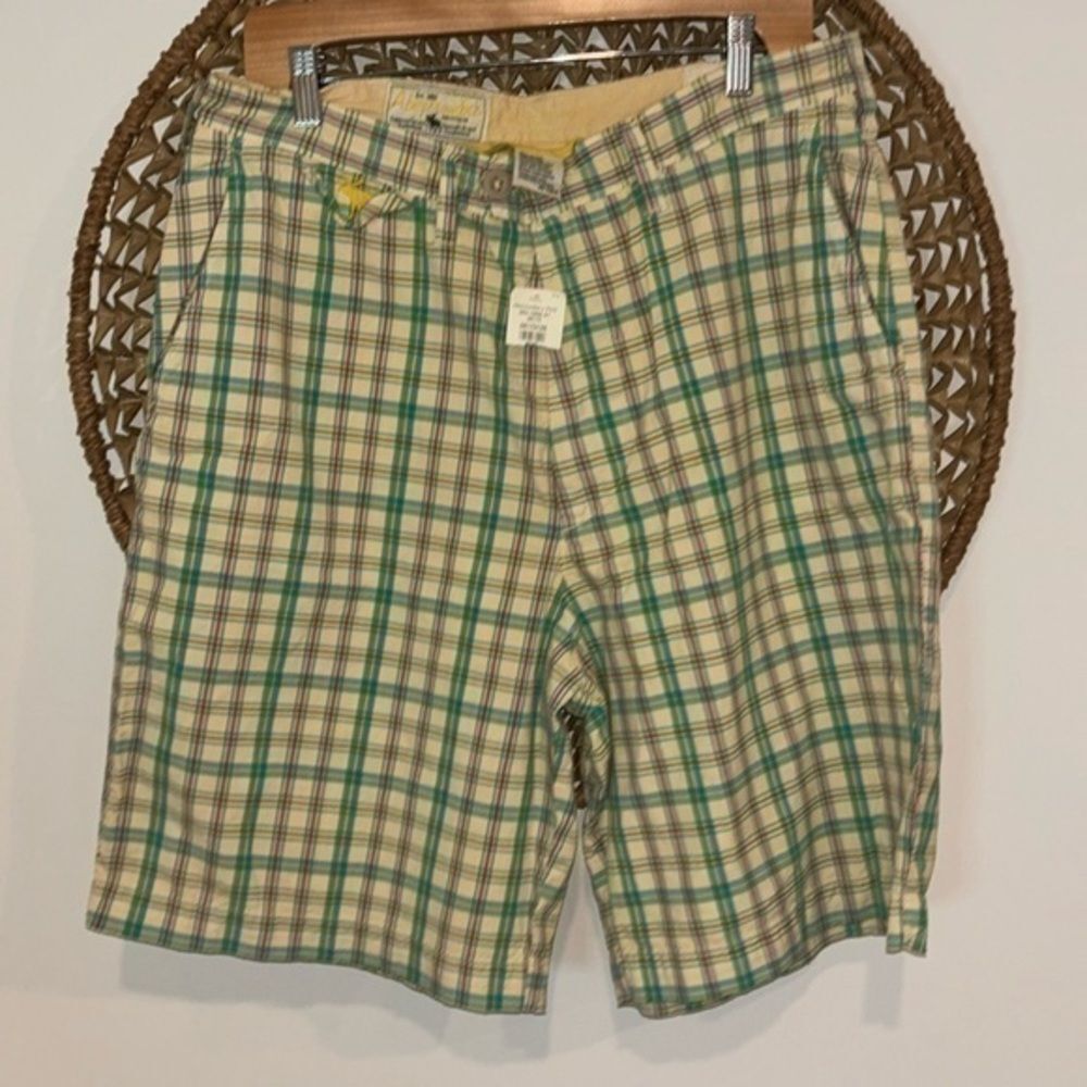 Y2K Abercrombie & Fitch yellow plaid flat front shorts NWT size 32”
